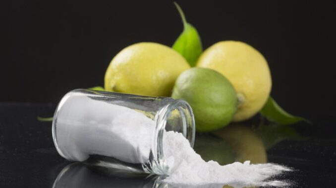 soda-bikarbona-shutterstock_451297357-910x607