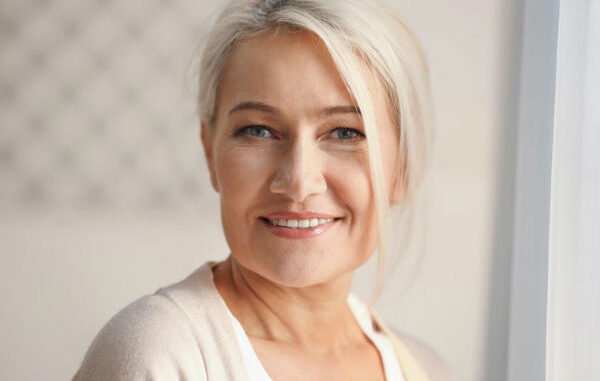 starija-zena-koze-lica